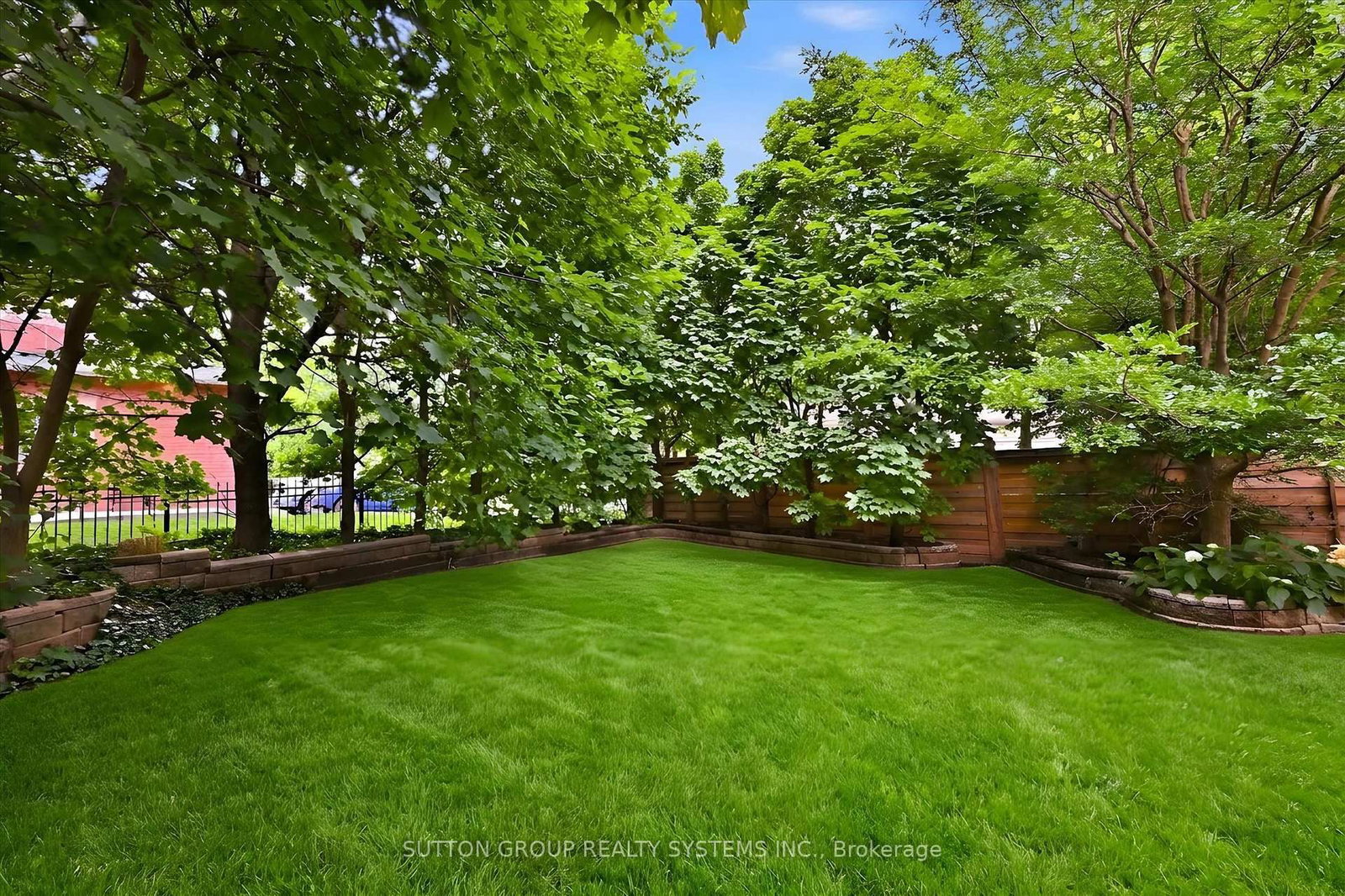 7 Arnhem Court • Hamilton, ON photo 46