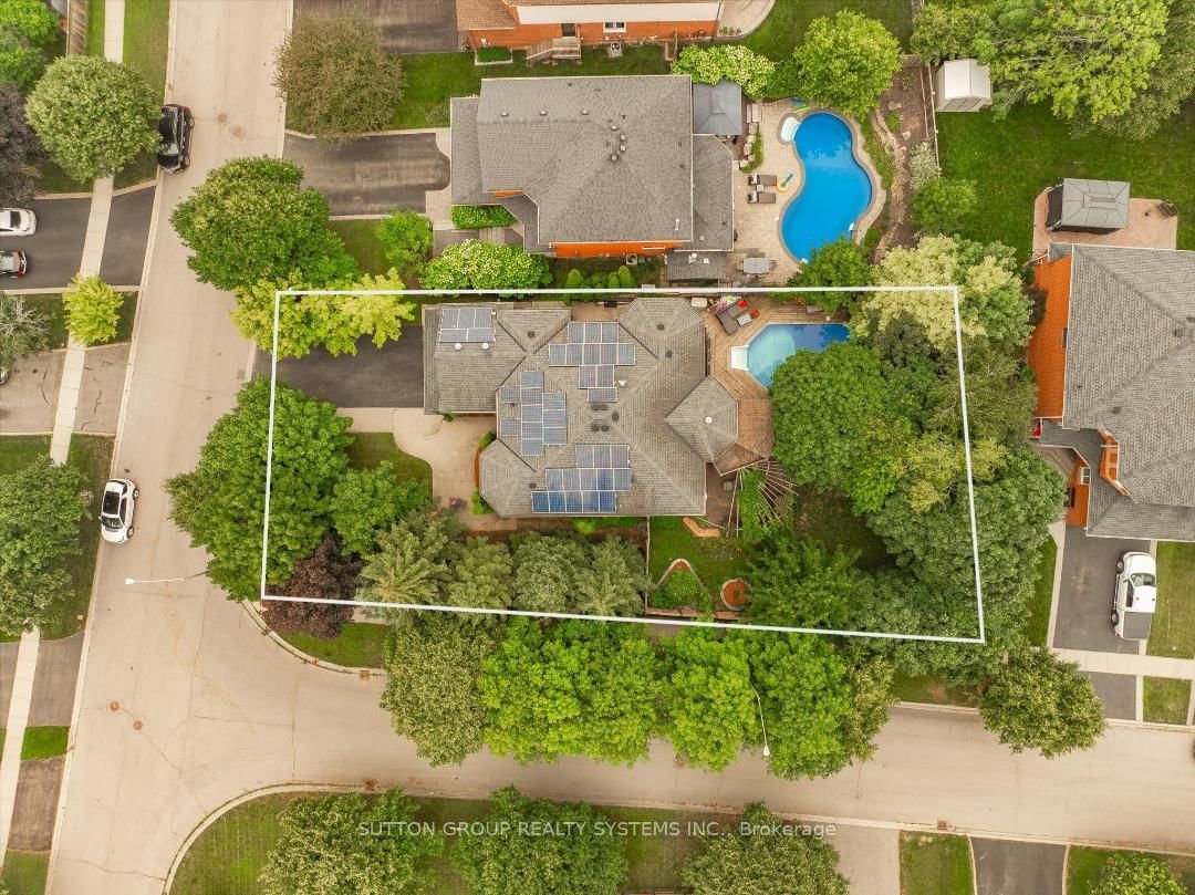 7 Arnhem Court • Hamilton, ON photo 48