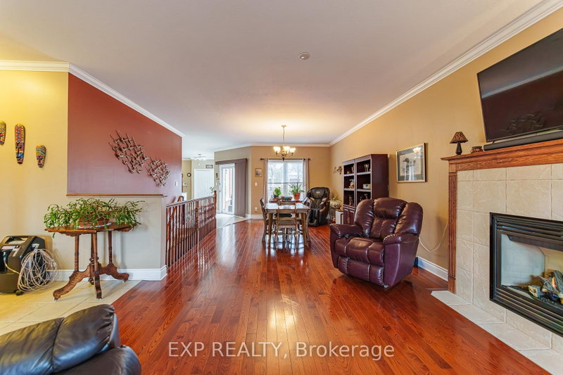 1496 Queensdale Avenue