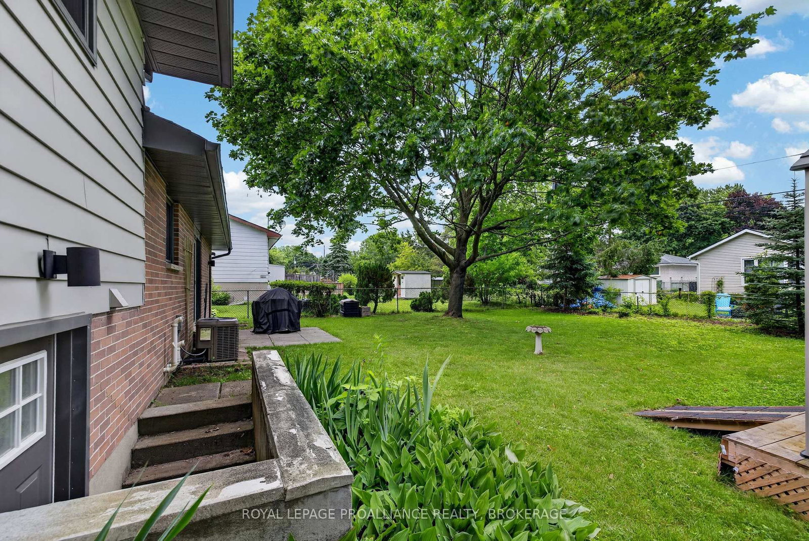 682 Carnaby Street • Kingston, ON photo 43