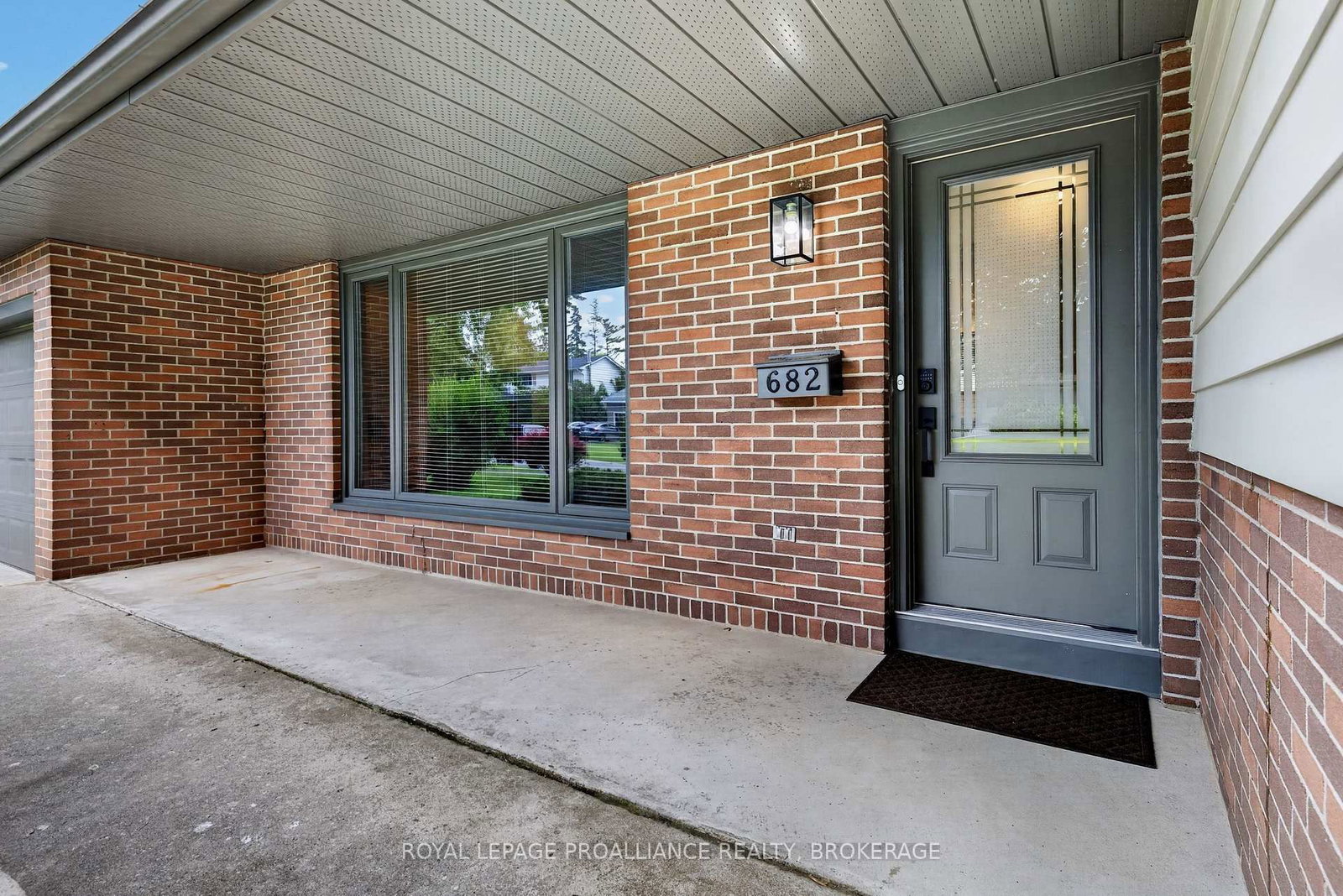 682 Carnaby Street • Kingston, ON photo 5