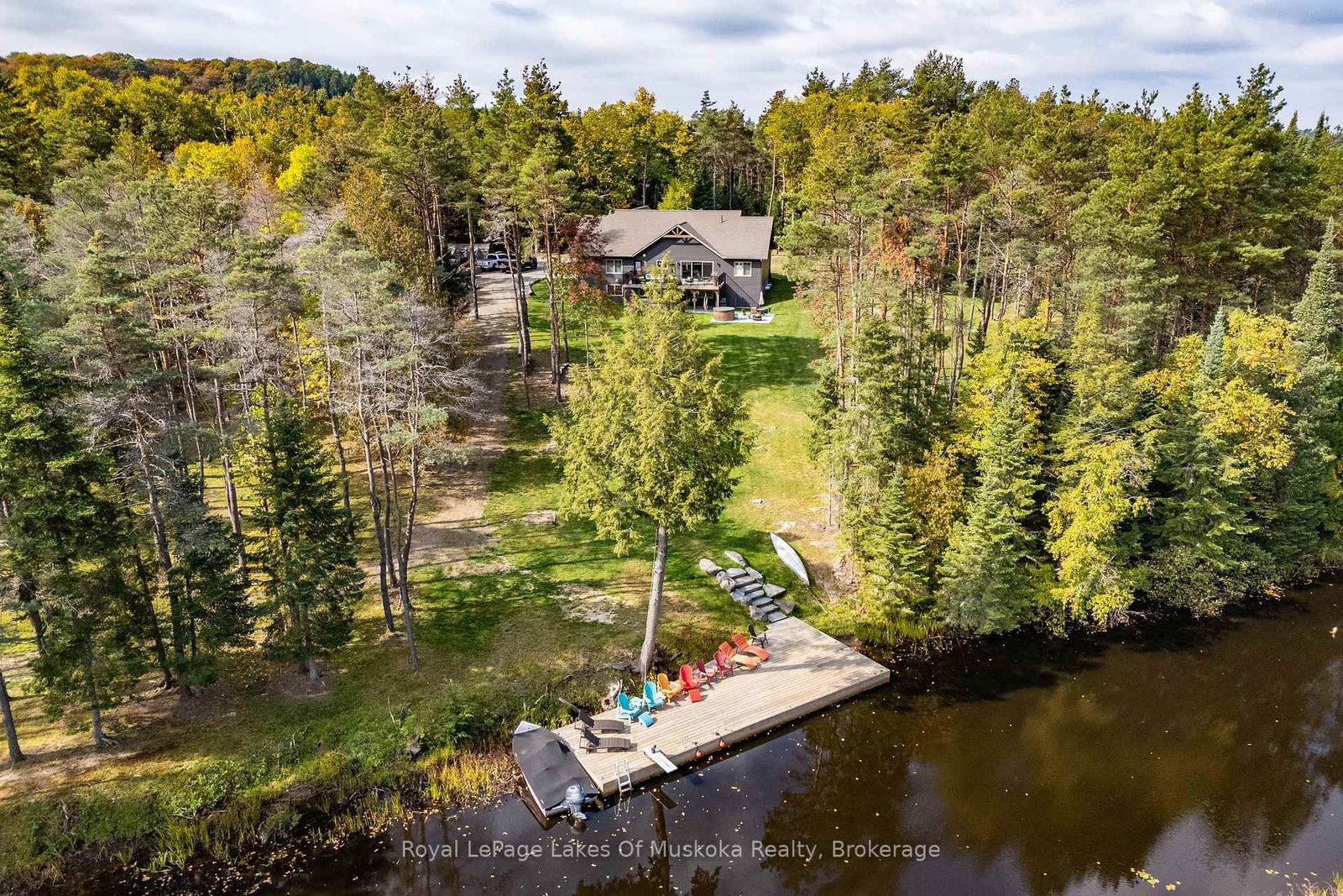 461 Rowanwood Road • Huntsville, ON photo 1