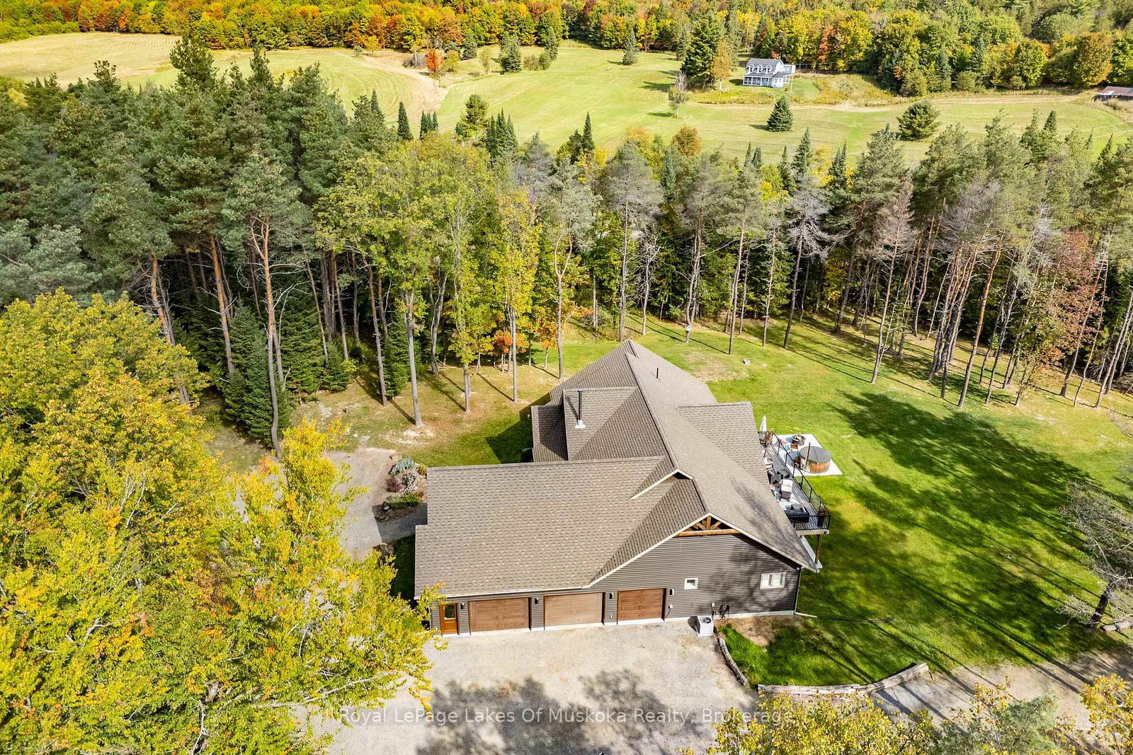 461 Rowanwood Road • Huntsville, ON photo 5
