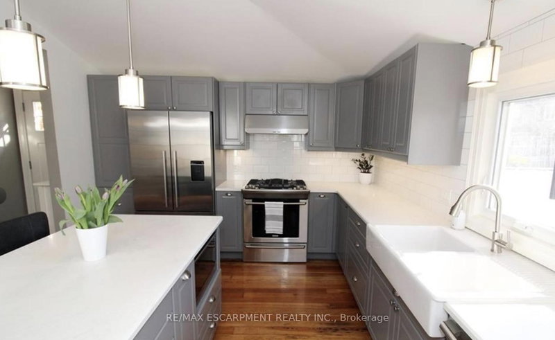 MAIN - 32 Rodman Street