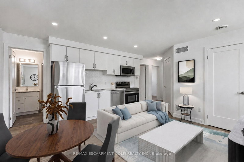 212 - 4263 FOURTH Avenue