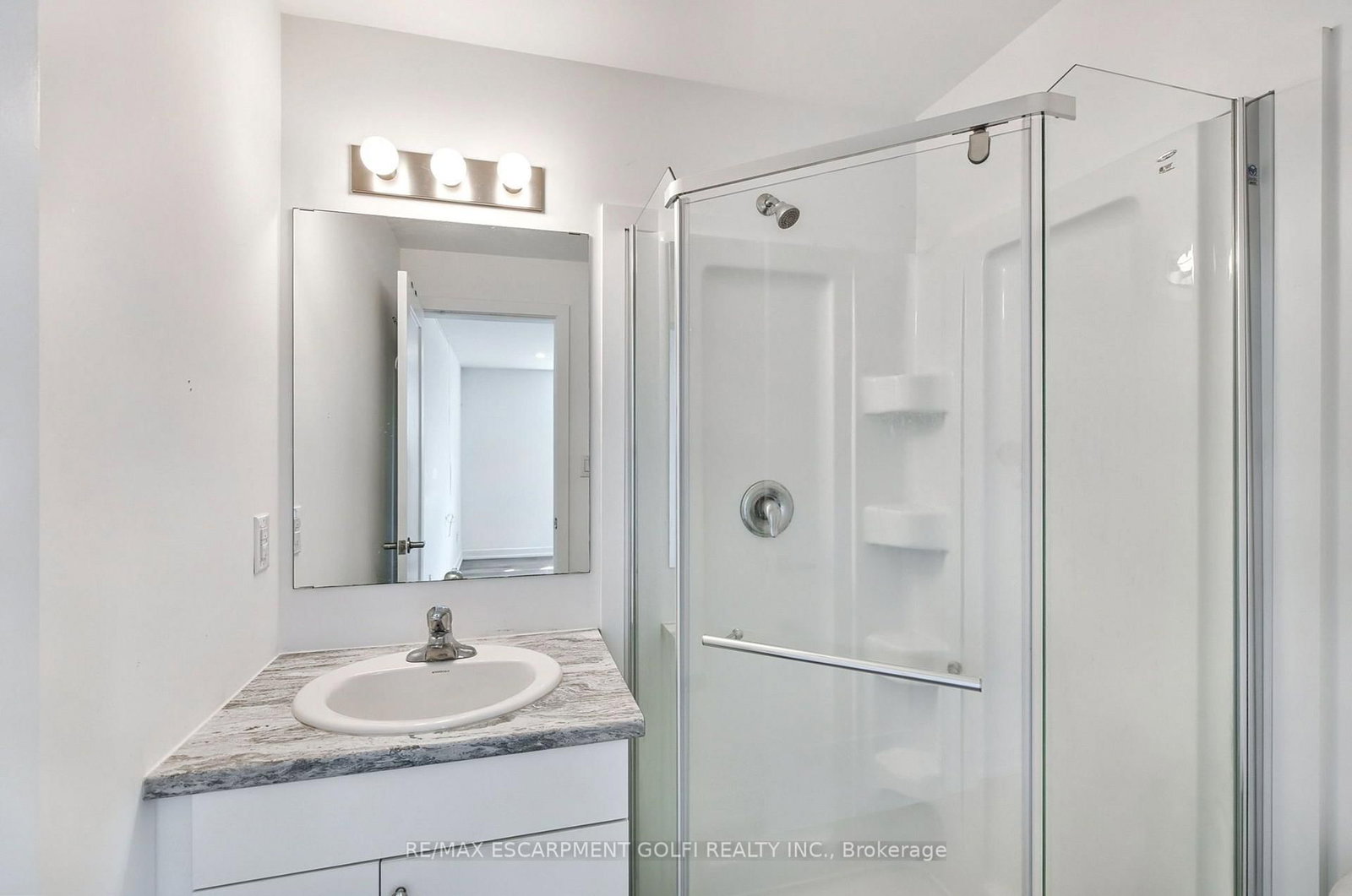 4263 FOURTH Avenue • #212 • Niagara Falls, ON photo 8