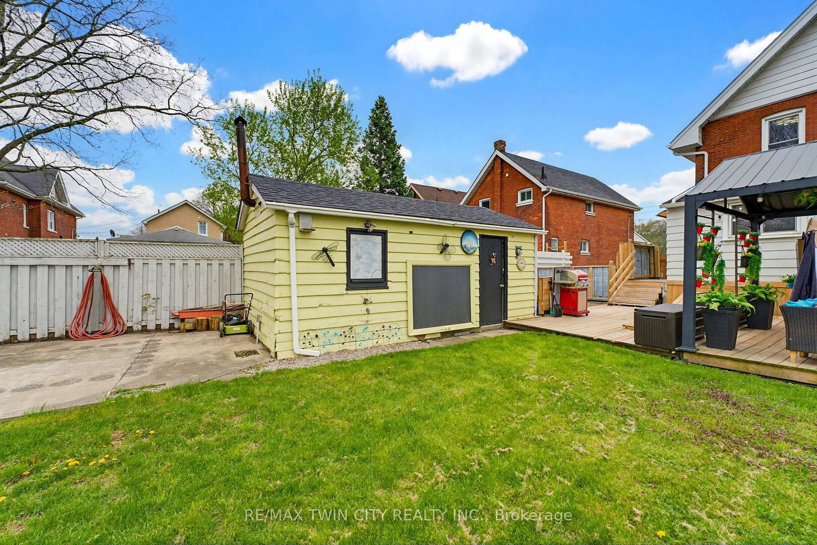 28 Norwich Street • Brantford, ON photo 23