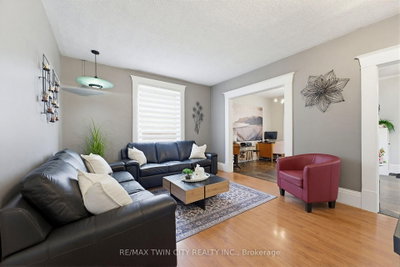 28 Norwich Street • Brantford, ON photo 4