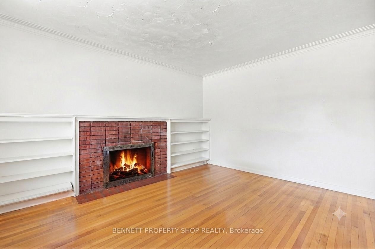 1361 Summerville Avenue • Ottawa, ON photo 3