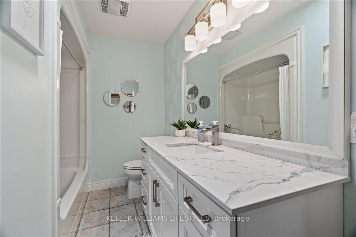 4350 Bluepoint Drive • Plympton-Wyoming, ON photo 17