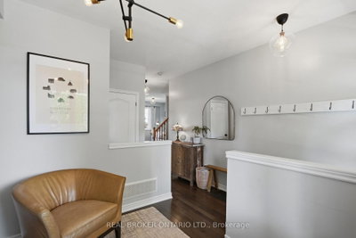 80 Bousfield Rise • Hamilton, ON photo 8