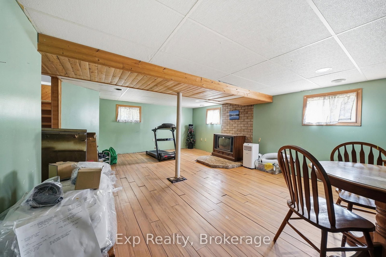 650 County Road 5 • Prince Edward County, ON photo 23