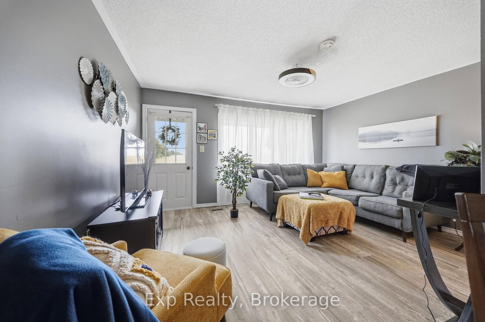 650 County Road 5 • Prince Edward County, ON photo 7