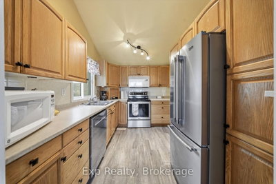 650 County Road 5 • Prince Edward County, ON photo 8