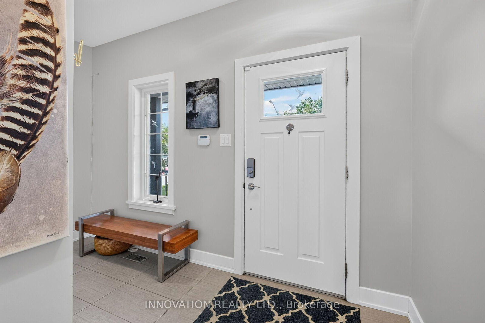 657 Meadowridge Circle • Carp, ON photo 4