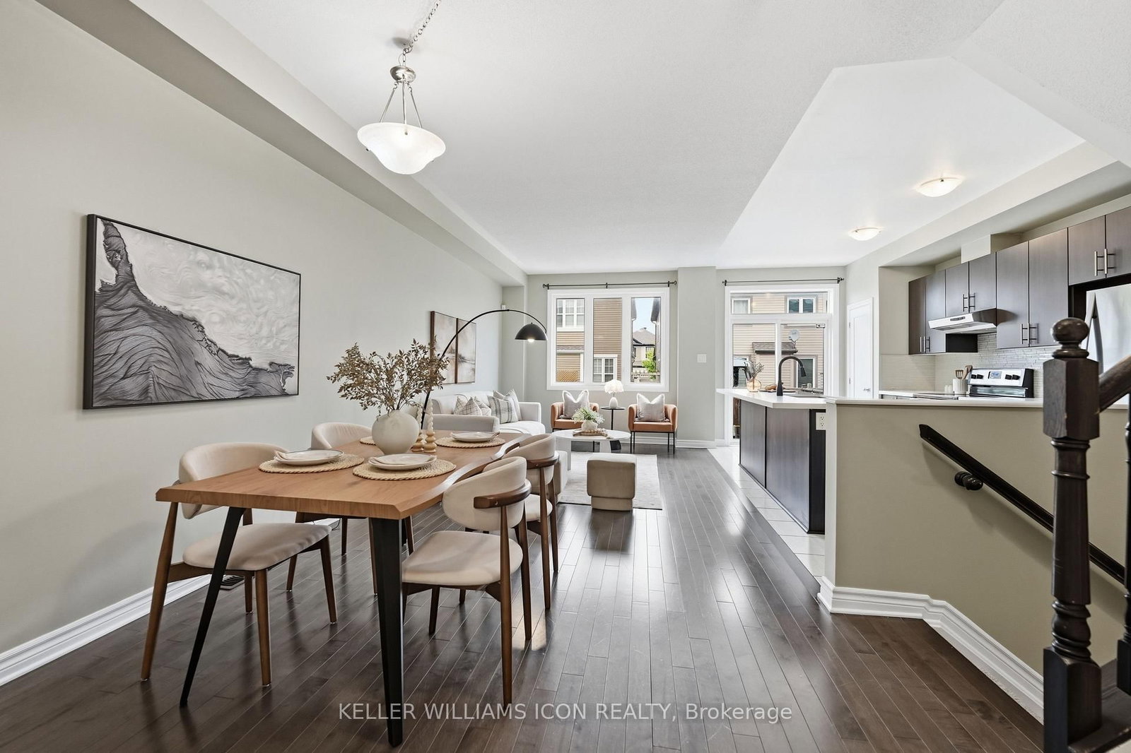 948 Kilbirnie Drive • Ottawa, ON photo 4