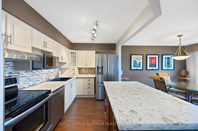 401 - 688 Preston Parkway