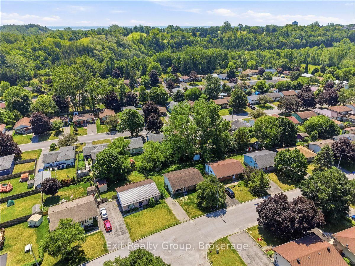 23 Van Alstine Drive • Quinte West, ON photo 12