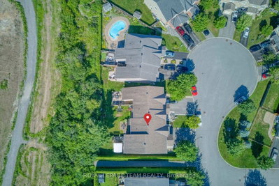 485 Foxhall Way • Ottawa, ON photo 2