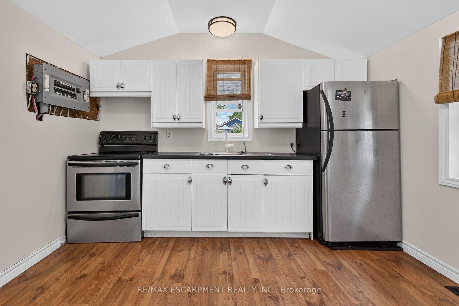 19 Barbara Drive • Haldimand, ON photo 11