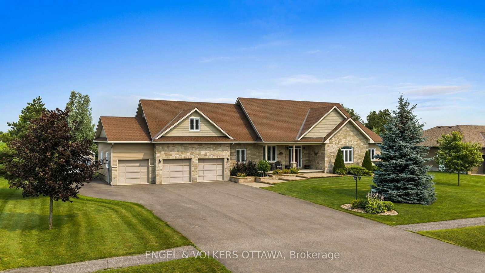 5579 Lombardy Drive • Osgoode, ON photo 1