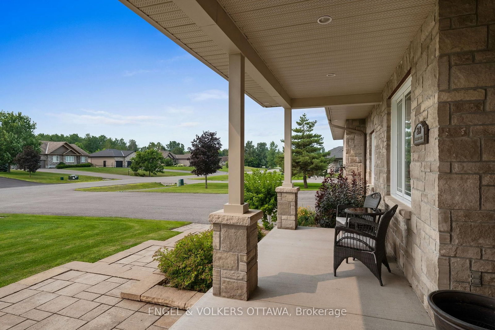 5579 Lombardy Drive • Osgoode, ON photo 4