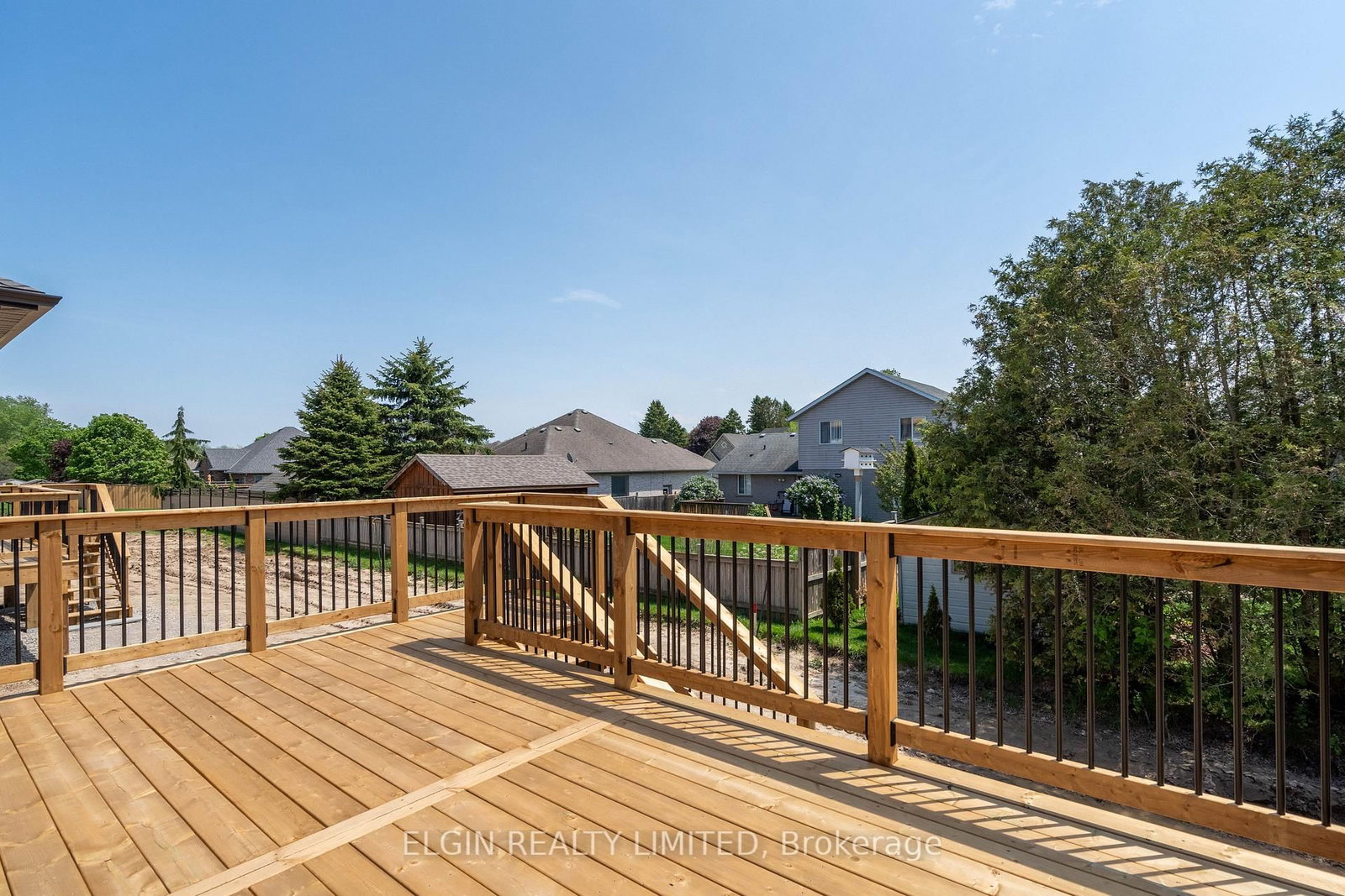 5 Finch Street • Tillsonburg, ON photo 36
