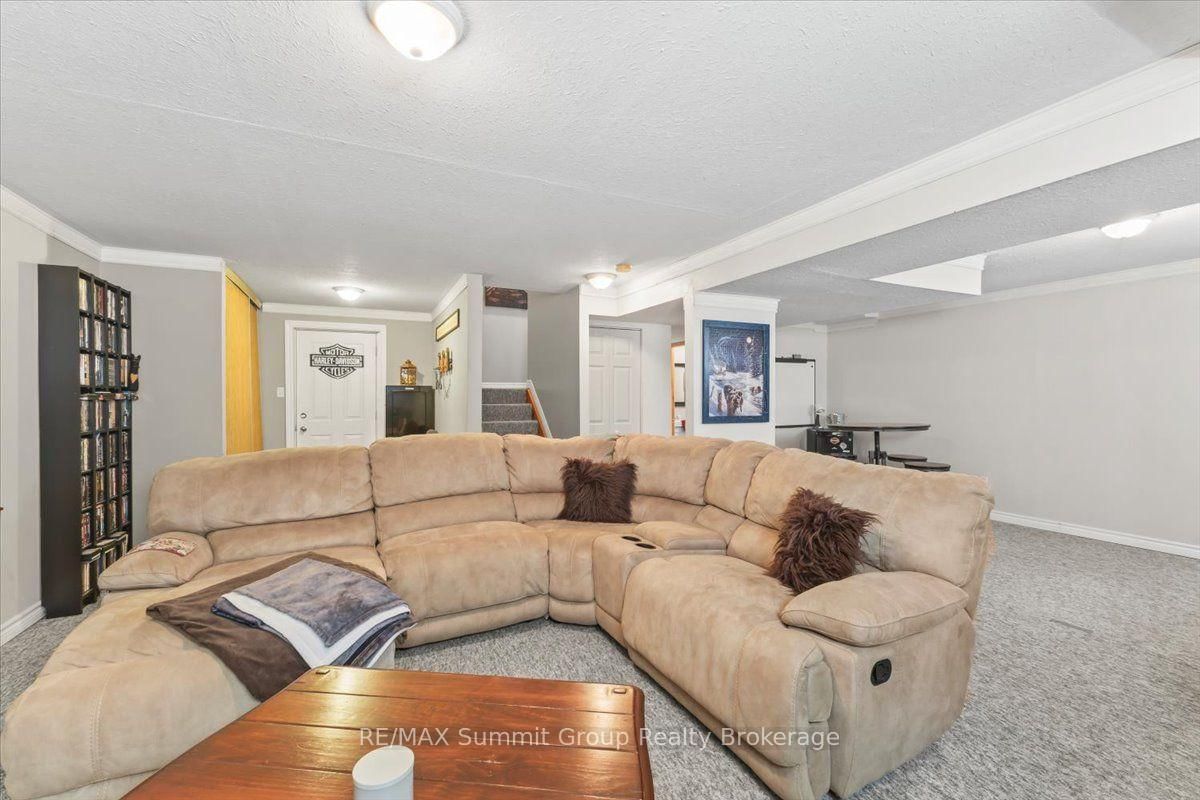 556017 Mulmur-Melancthon Townline • Mulmur, ON photo 19