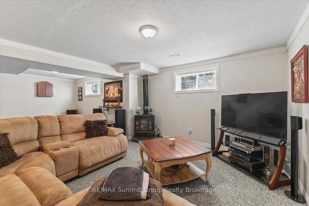 556017 Mulmur-Melancthon Townline • Mulmur, ON photo 20