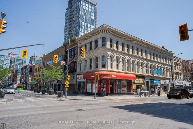 163 Dundas Street E, London East