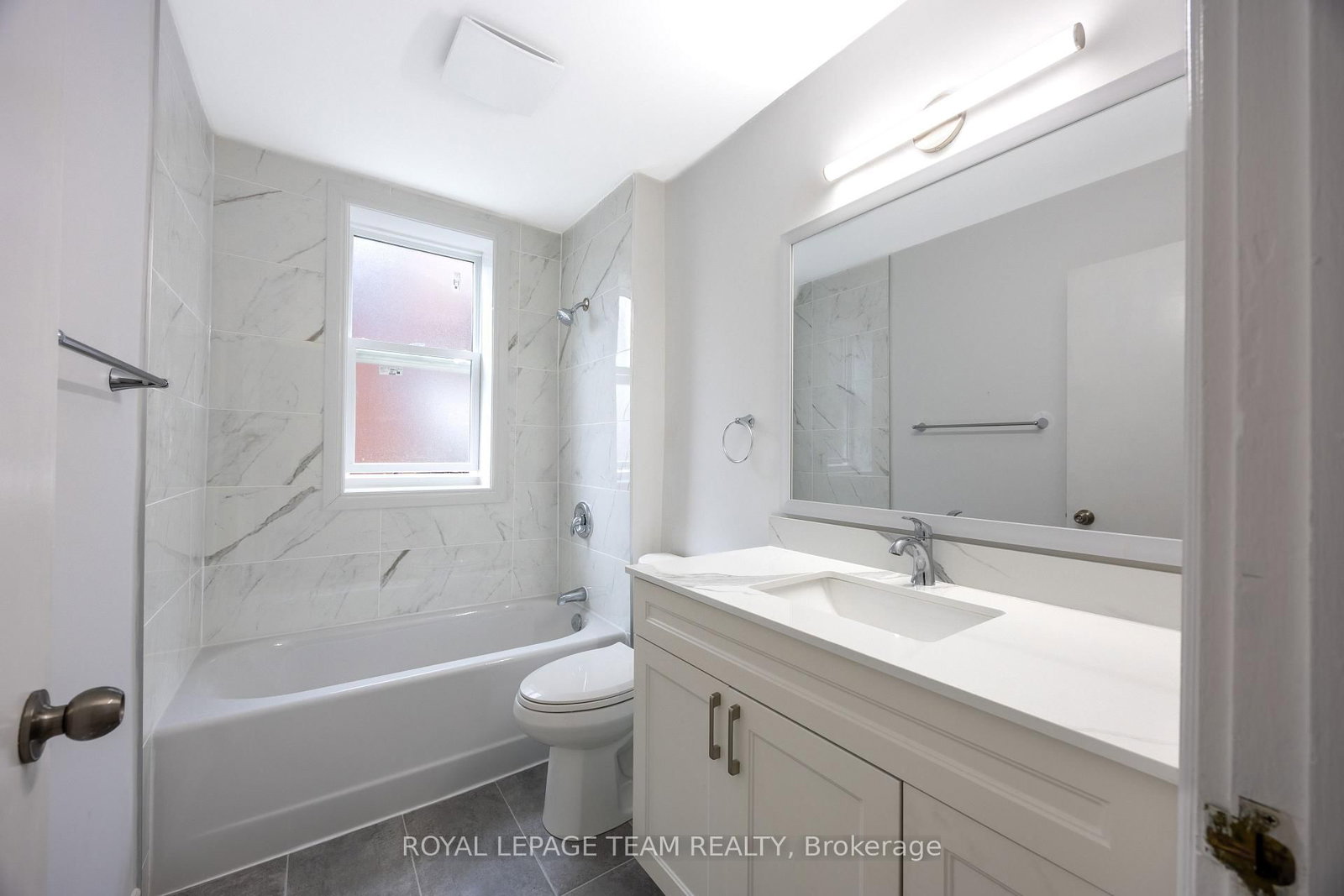 301 Somerset Street E • Ottawa, ON photo 37