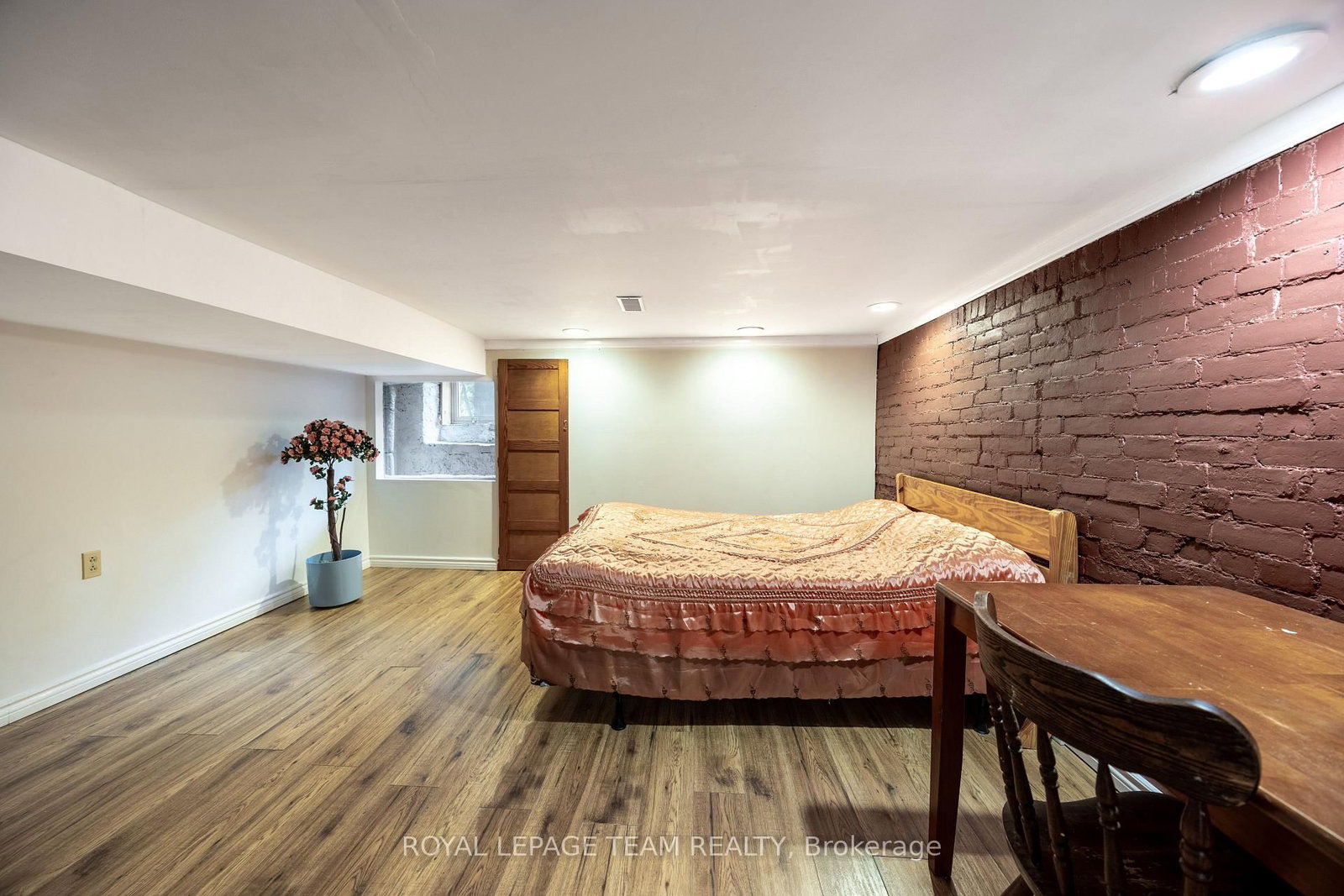 301 Somerset Street E • Ottawa, ON photo 39