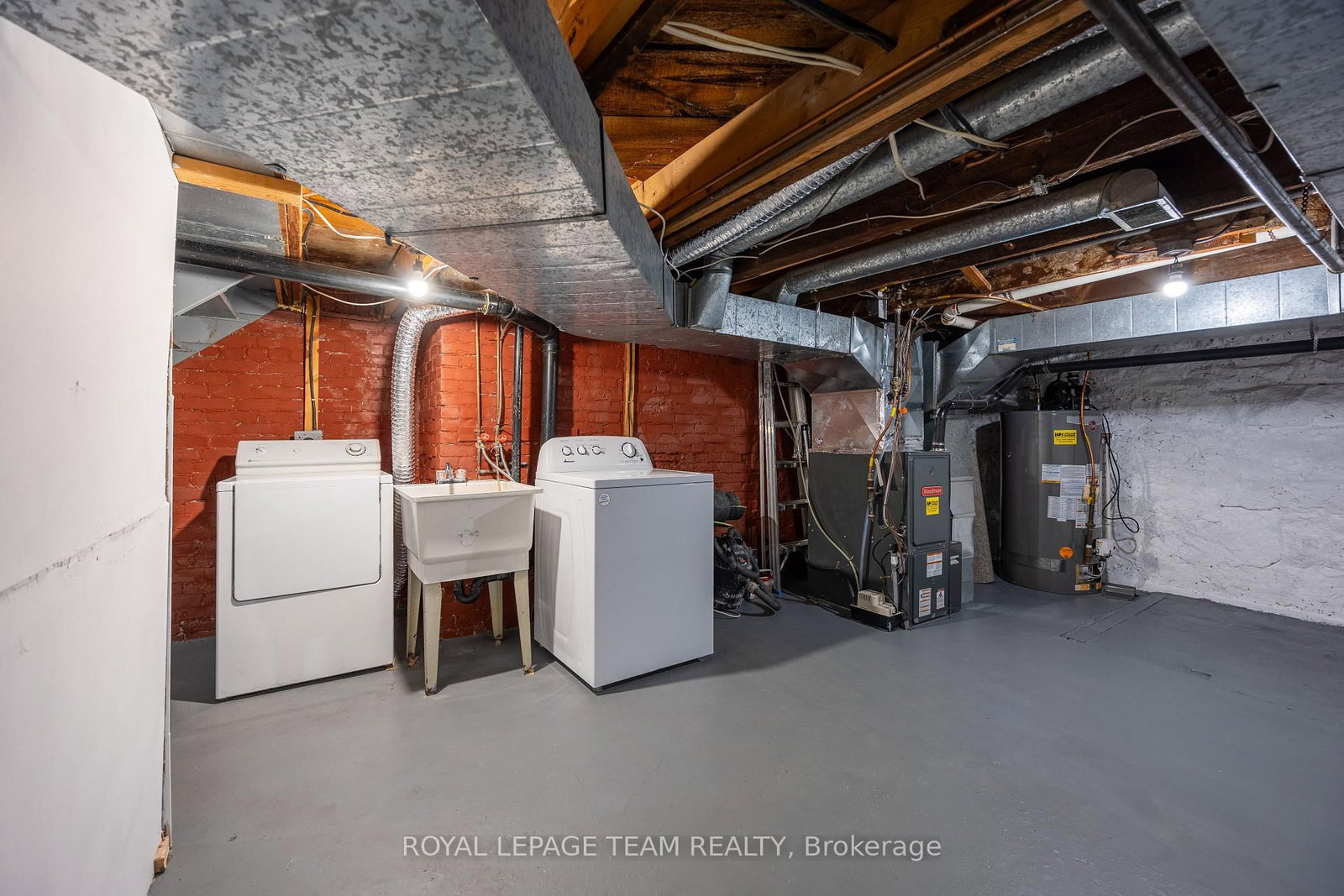 301 Somerset Street E • Ottawa, ON photo 44