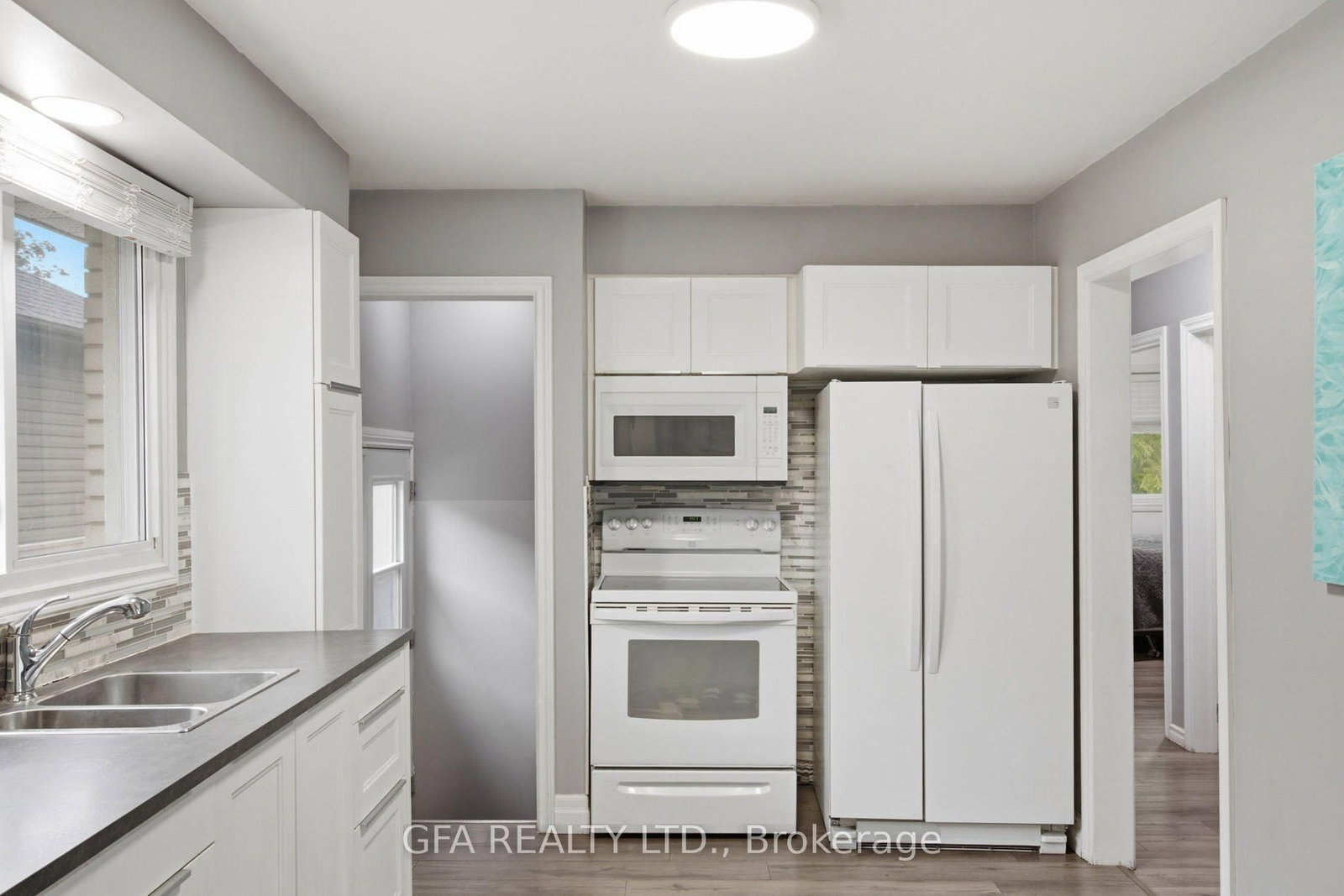 13 Mercer Road • Cambridge, ON photo 3