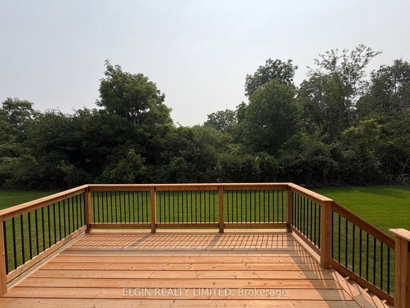 30 Hemlock Crescent