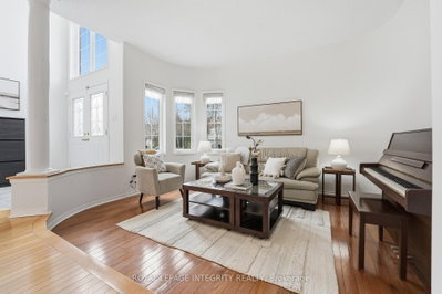 46 Catterick Crescent — more photos
