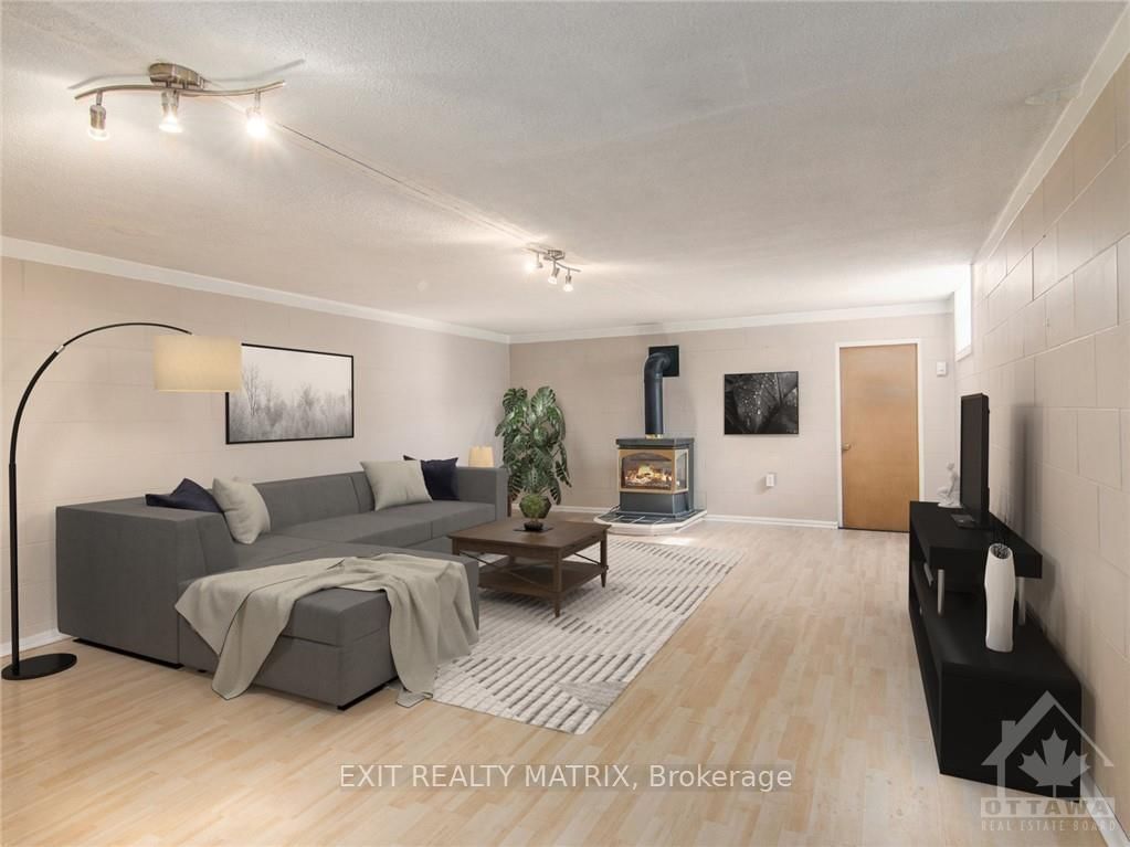 954 NOTRE DAME Street • Russell, ON photo 17