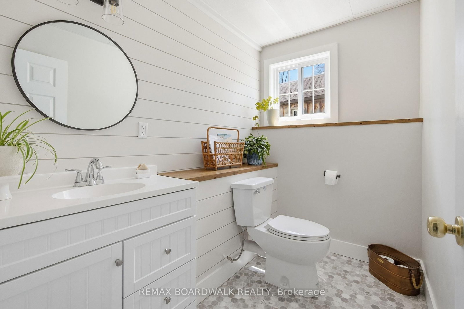 100 Mcculloughs Landing • Perth, ON photo 28