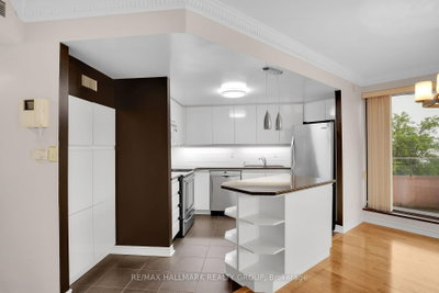 Unit 502 — 3105 Carling Avenue — photo 6