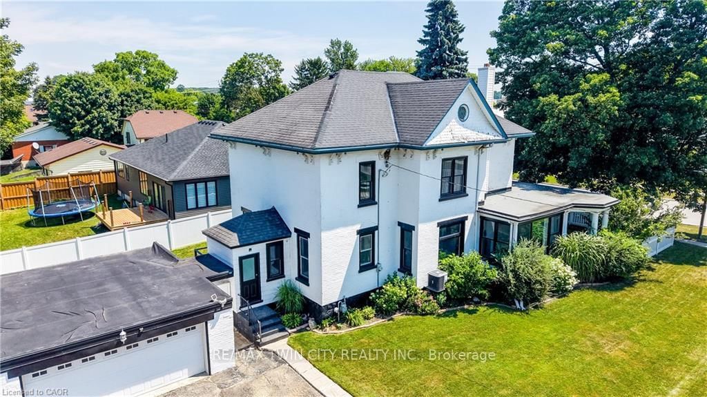 290 TURNBERRY Street • Huron East, ON photo 2