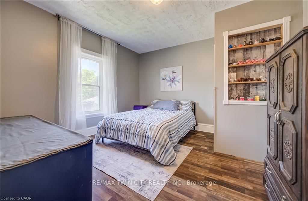 290 TURNBERRY Street • Huron East, ON photo 28