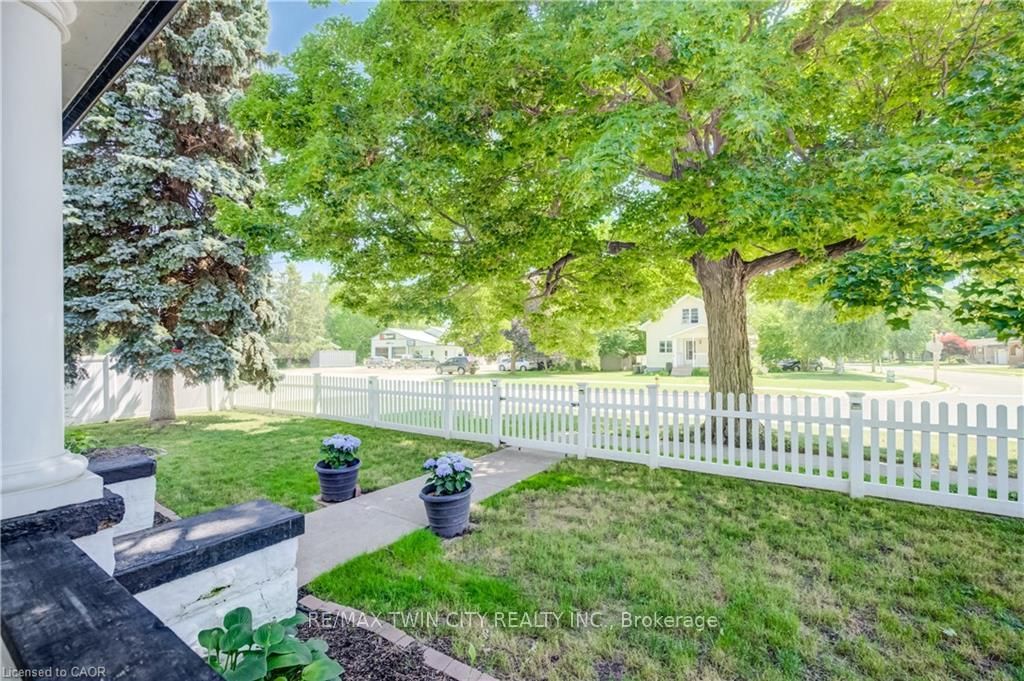 290 TURNBERRY Street • Huron East, ON photo 39