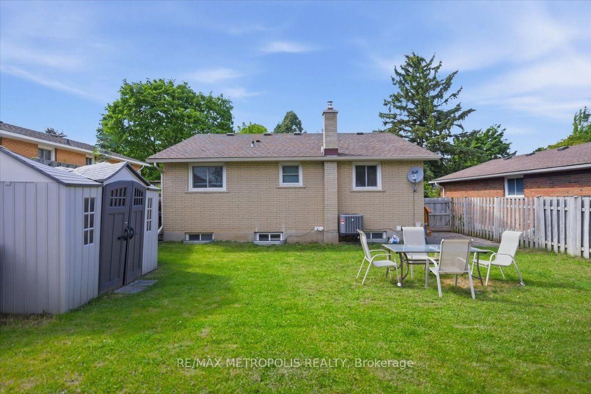 615 Dogwood Lane • Waterloo, ON photo 37