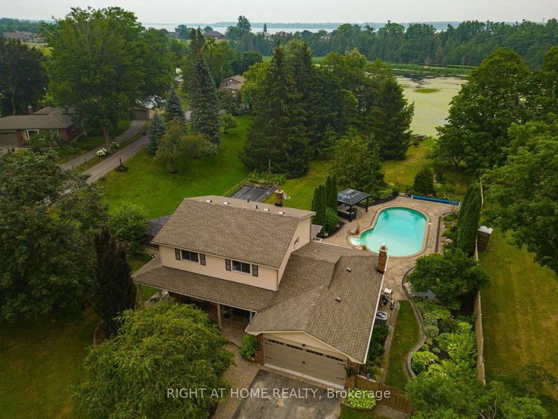 63 Robinglade Ave, Kawartha Lakes, Ontario