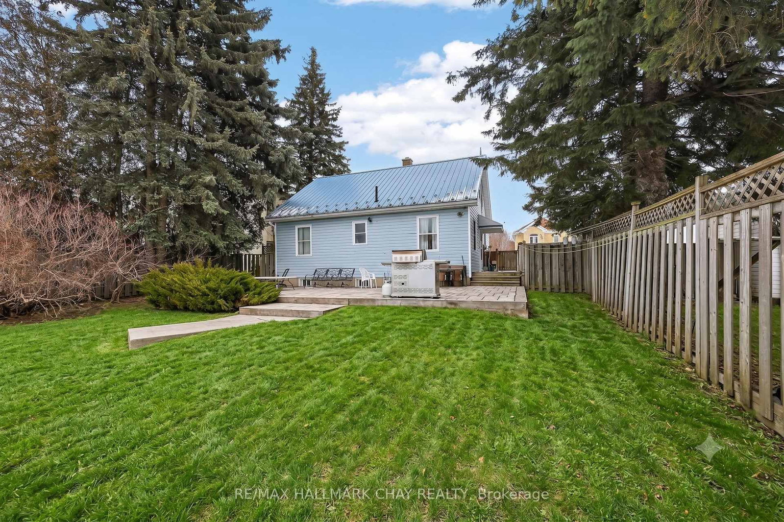 415 N Main Street • Wellington North, ON photo 6