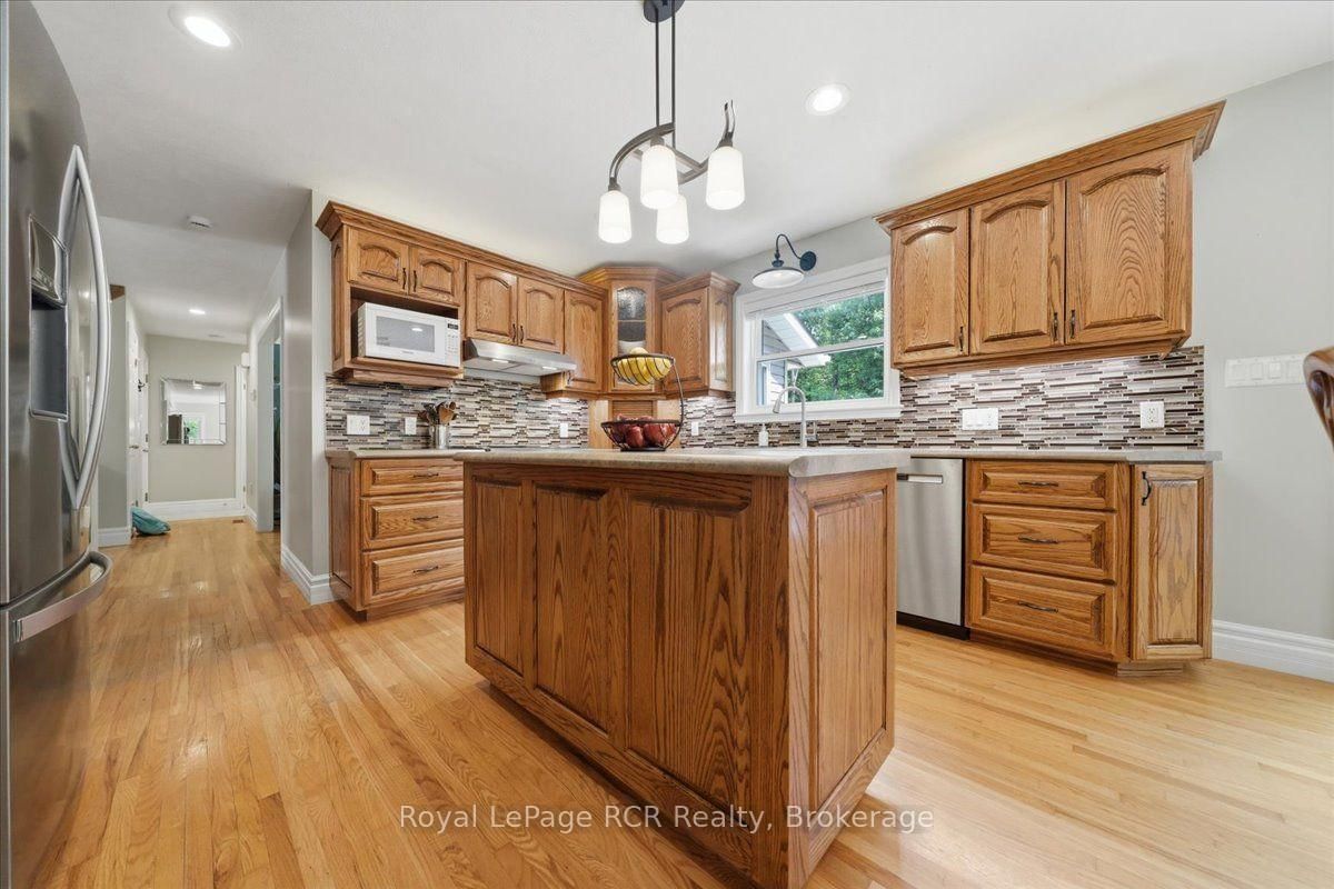 197 Carney Street • Georgian Bluffs, ON photo 11