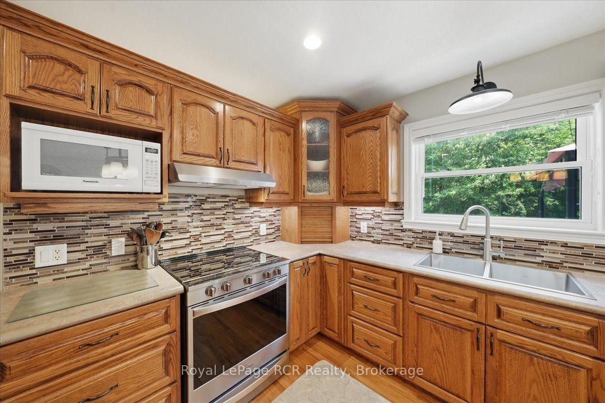 197 Carney Street • Georgian Bluffs, ON photo 13