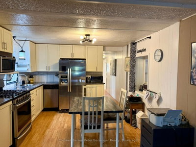23 Bluejay Court • Brockton, ON photo 6
