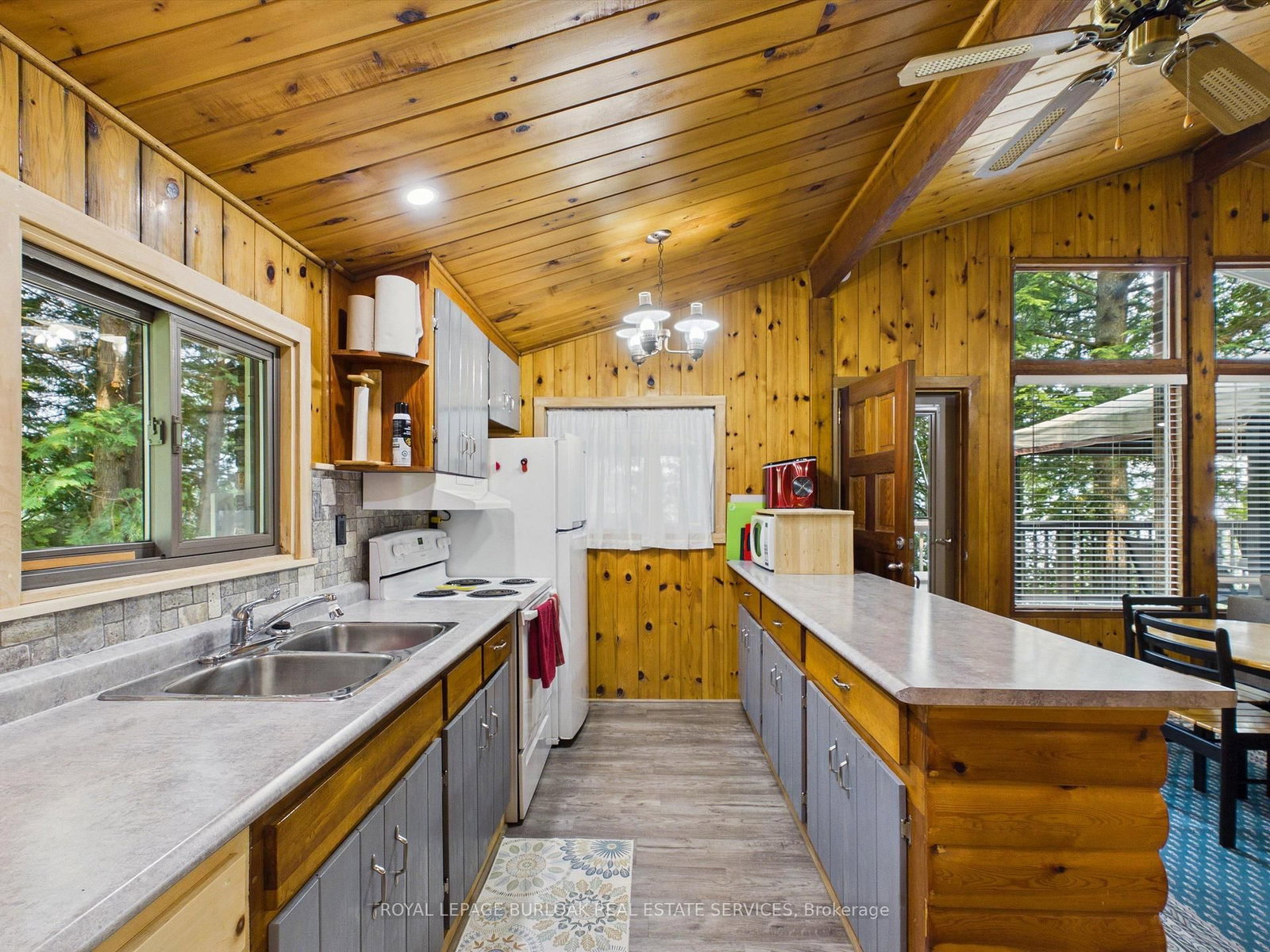 224 N Fawn Road • Armour, ON photo 16