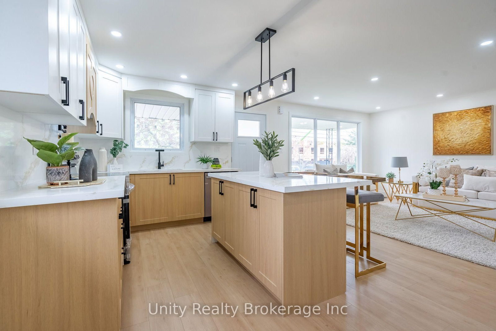 23 Tyrone Drive • Hamilton, ON photo 12
